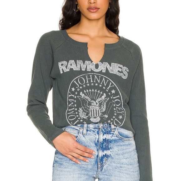 Daydreamer LA Ramones Crest Notch Neck Thermal Tee Size Medium - Picture 8 of 8
